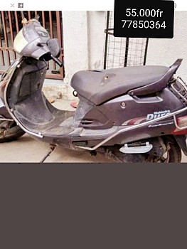 Moto duro Mahindra 125