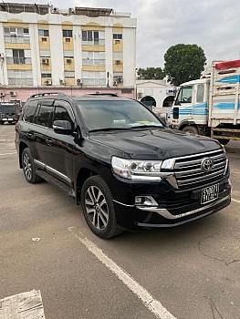 LandCruiser V8 XR