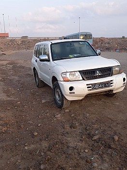 mitsubishi pajero v96