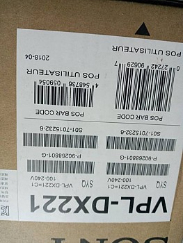 Vidéo projecteur SONY dans son carton d\'emballage