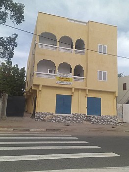 Location d\'espaces bureaux F2 et F3 et commerciaux centre ville