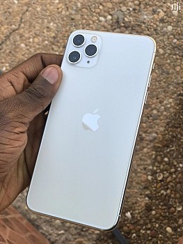 "Iphone 11 Pro Max" à vendre