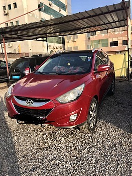 Voiture TUCSON MODEL 2012