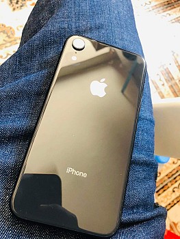 iPhone XR a 90 000fr