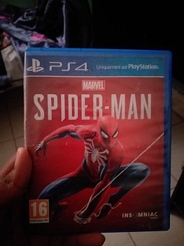 Spiderman ps4 a vendre ou a échanger