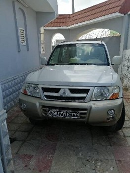 Voiture pajero