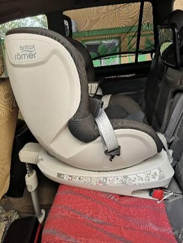 Siège auto bébé enfant