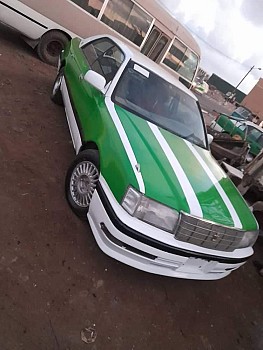 Voiture Toyota Crown taxi