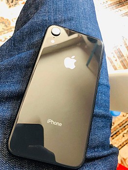 iPhone XR