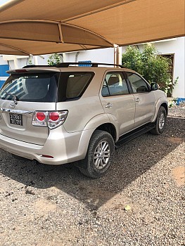 TOYOTA FORTUNER