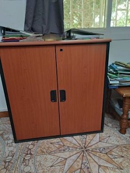 Societe vend meubles bureautique