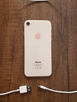 Télephone Iphone 8 64 GB Couleur Or et Blanc