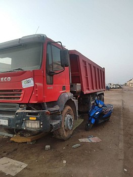 Camion Iveco poid lourd Benne