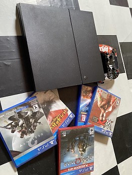 Console PS4 et CD