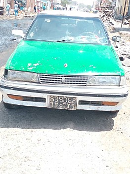 Voiture Taxi Toyota Mark 2 automatique à 400 000 FD