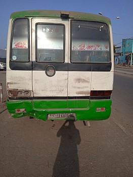 Vente Bus Mitshibisi rosa 25 places