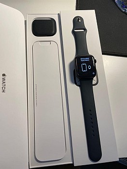 Apple Watch Series 7 45mm
