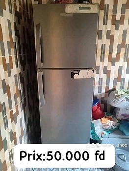 Réfrigérateur presque neuf