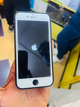 iPhone 8 64 Go, comme neuf