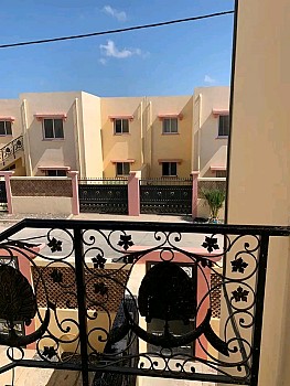 Location d une maison f4 cité sogik