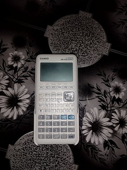 Calculatrice graphique Python - Comme neuve, prix avantageux