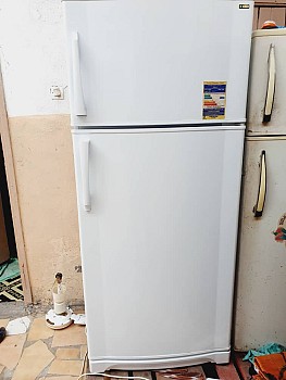 Frigo en excellent état à Djibouti