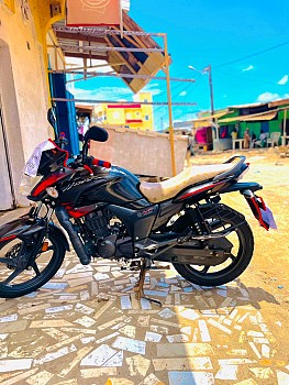 Moto Hero 125cc Glamour - Très bon état - Prix raisonnable
