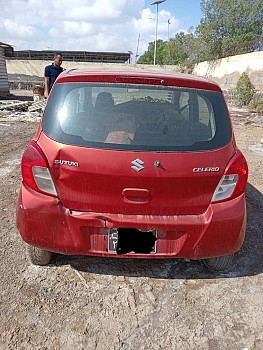 Suzuki Celerio rouge en très bon état
