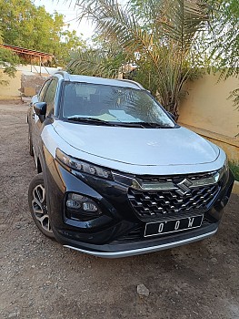 Suzuki Fronx Hybrid 2025, full option, NOIR