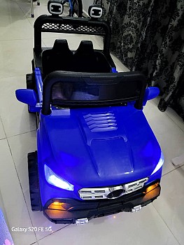 Voiture pour enfant en bon état