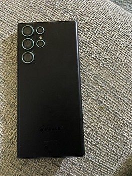 Samsung Galaxy S22 Ultra Noir 128Go, 8Go RAM, 5000 mAh + 2 Coques