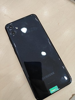 Samsung A04E - Comme Neuf - Négociable