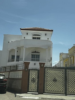 Villa Duplex F6 de Standing à Cité Saoudi, avec groupe électrogène
