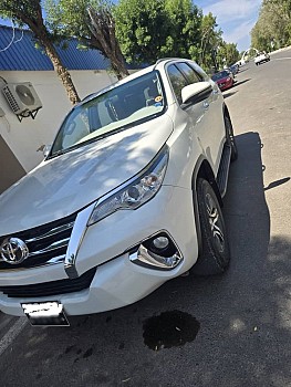 Toyota Fortuner 2020, bien entretenue, comme neuve