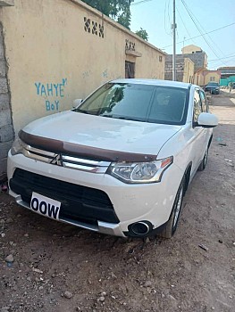 Mitsubishi Outlander 2015 à vendre, exporté du Canada, prix à discuter