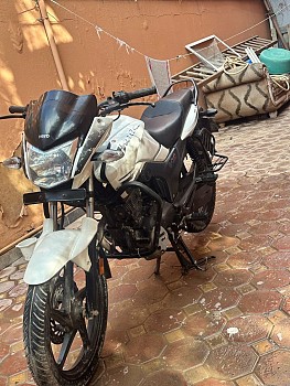 Moto Hunk 3 mois d\'utilisation, état impeccable