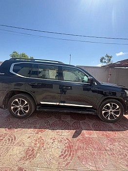 Toyota Landcruiser V8 , diesel, boîte automatique, excellent état