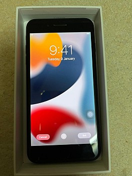 iPhone 7 Plus 128 Go, batterie 65%, iOS 15.8.3