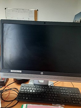 Ordinateur complet avec écran 17 et accessoires en excellent état