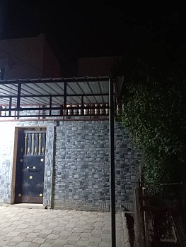 Maison F4 avec 4 chambres, 2 toilettes, et parking à Hodan2