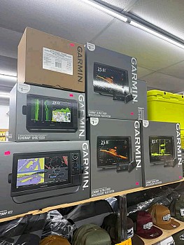 GPS marine : ECHOMAP UHD 93sv, Plus 44cv, Striker Vivid 7cv