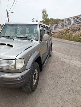 Hyundai Galloper , bon état, Gazoil, économique, climat, négociable