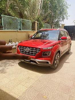 Hyundai Venue 2021, essence, automatique, caméra de recul, comme neuf