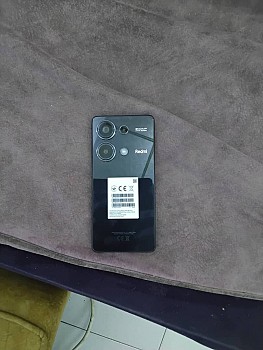 Telephone Xiaomi Redmi Note 13 Pro 256Go en excellent état