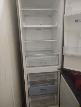 A vendre Réfrigérateur Samsung, très peu utilisé, neuf