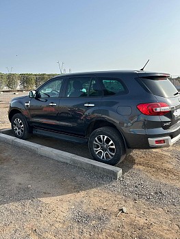 Ford Everest XLT Diesel, Automatique, Bleu Nuit