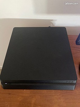 PS4 Jailbreak 9.00 + 4 jeux (God of War, Resident Evil 4...)