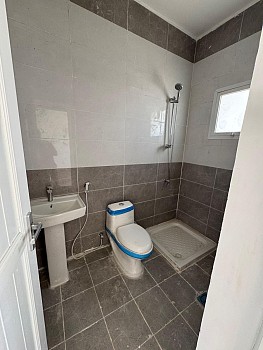 À LOUER – VILLA NEUVE À PK18