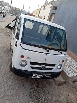 Voiture TATA en bon état à vendre
