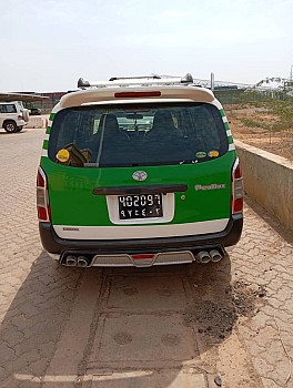 Taxi en excellent état à vendre